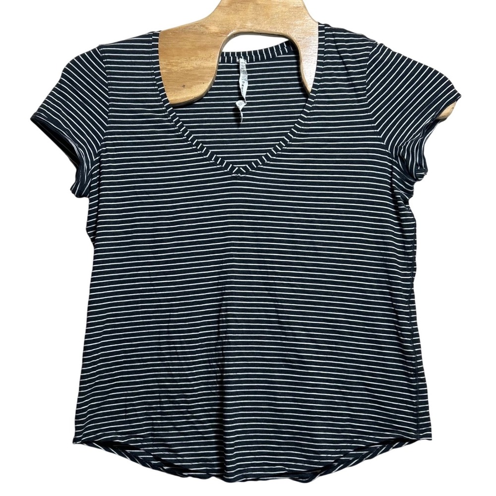 Lululemon Love Tee V Neck Shirt Womens 12 Black White Striped Pima Cotton‎
